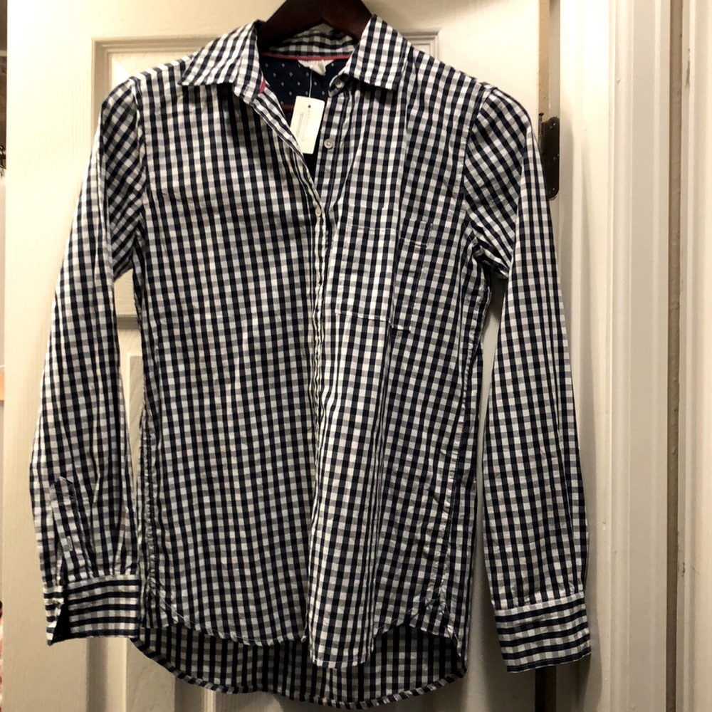 NWT Never Been Worn Aeropostale button down shirt